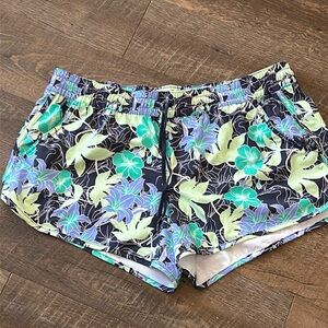Columbia Women's Bogata Bay™ Stretch Printed Shorts Size X Large‎